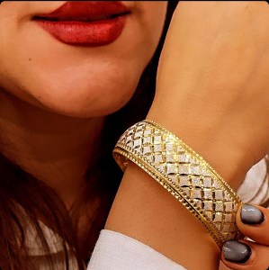 النگو-تکپوش-نقره-آبکاری-طلا-دو-سانتی-زمین-سفید-تراش